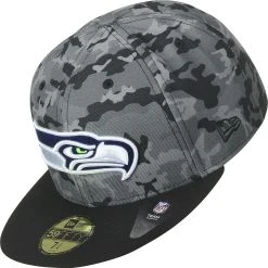 &New New Era Camo Team Fitted